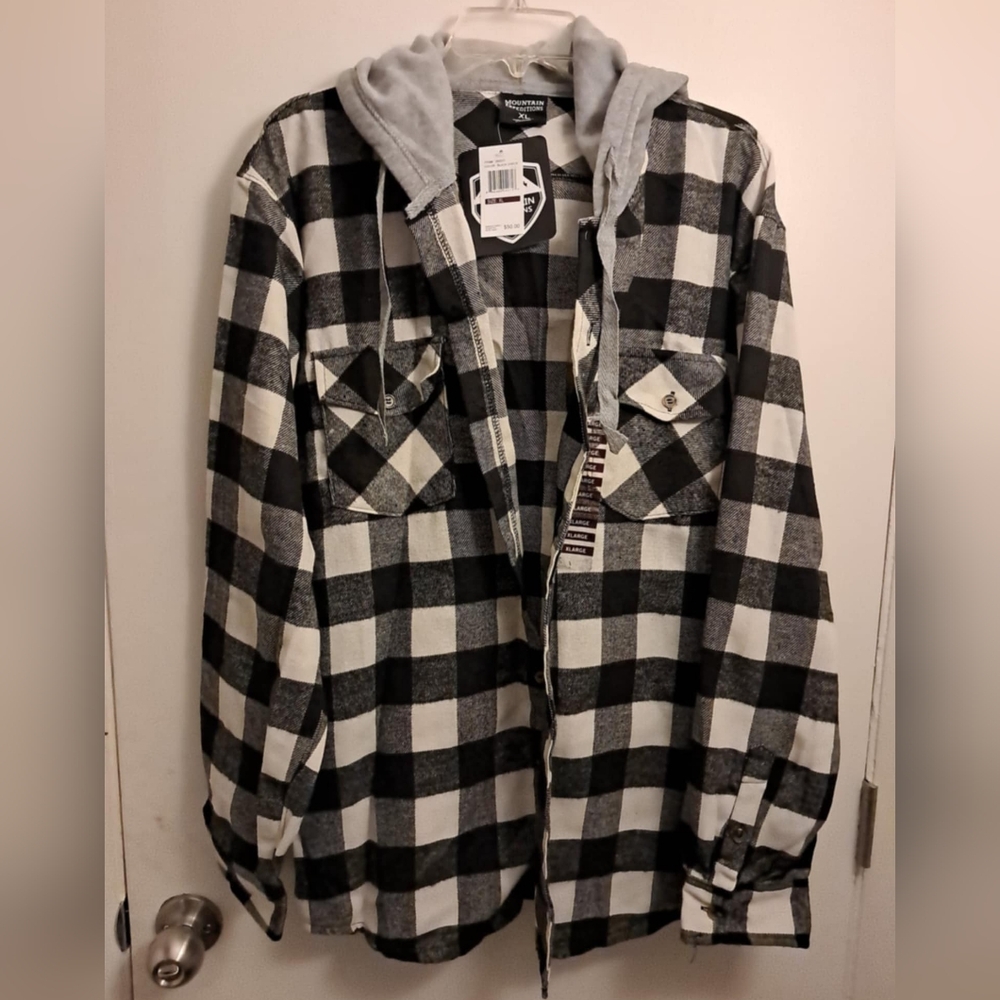 Women's black white plaid button up hoodie size XL.